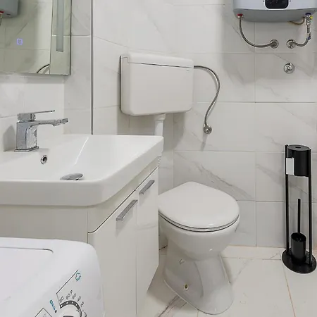 1 Bedroom In * Pula