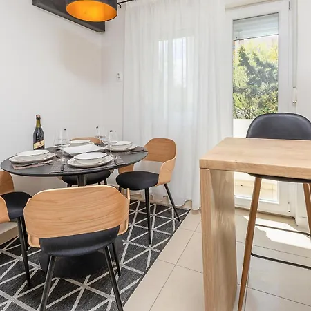 Stunning In With Wifi * Pula